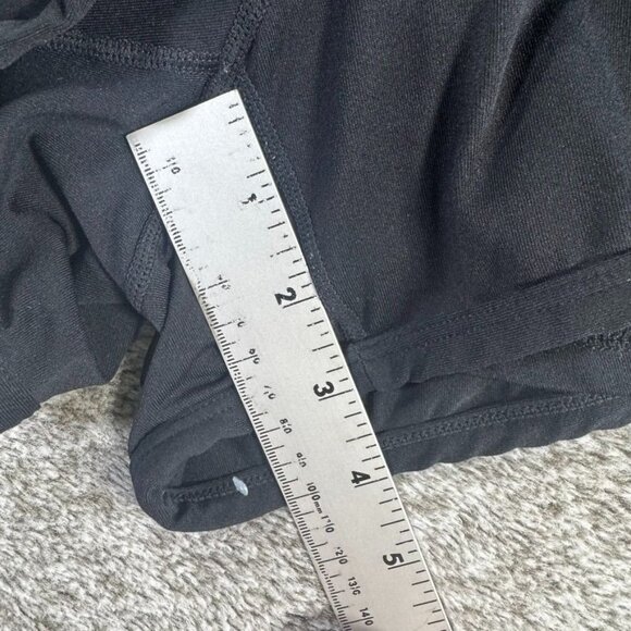 Fabletics Shorts With Spandex Liner Black - Picture 4 of 7